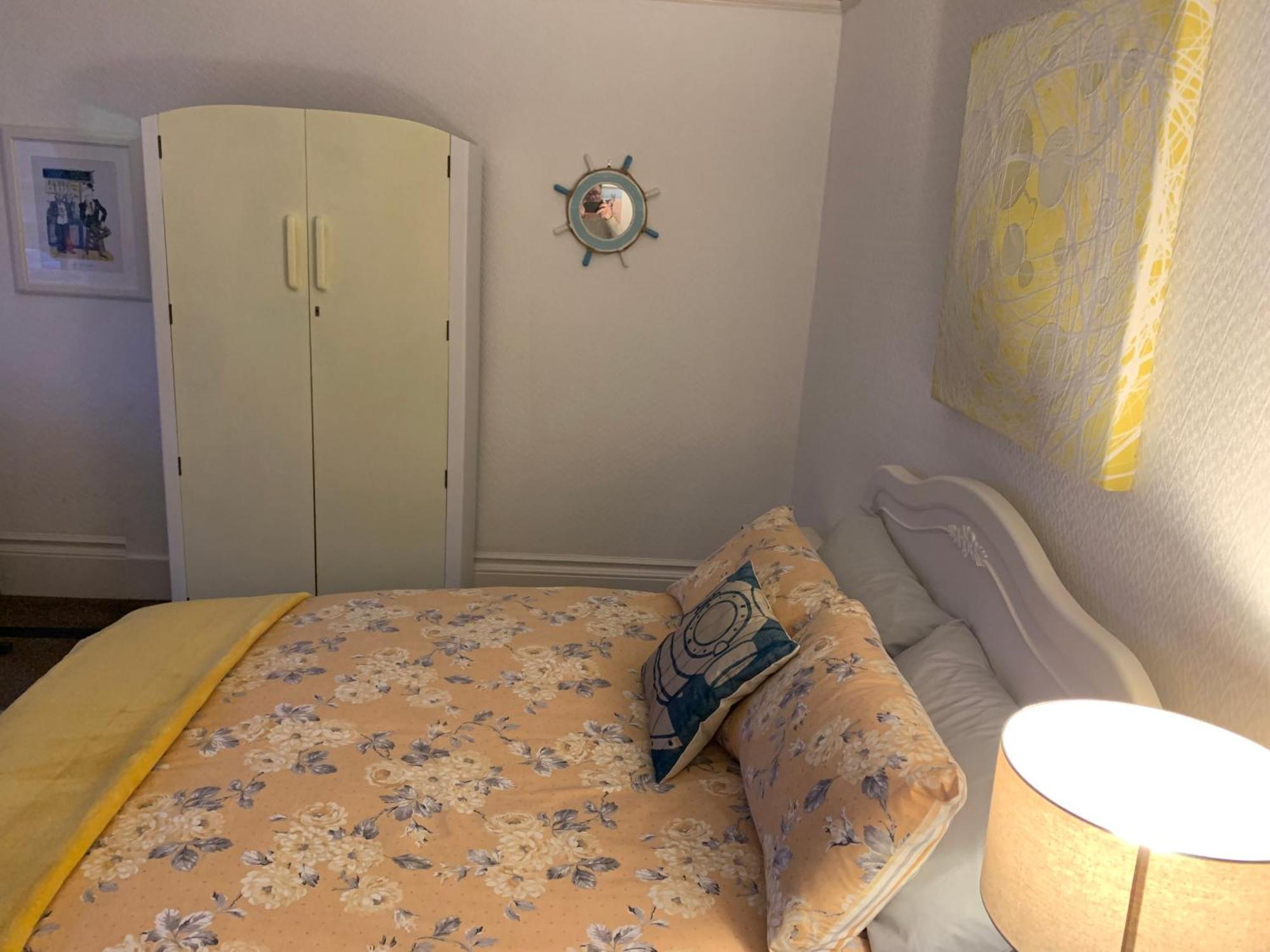 Spectacular Sea View Double, With Exclusive Bathroom & Use Of Patio And Bike Store Маргейт Екстериор снимка